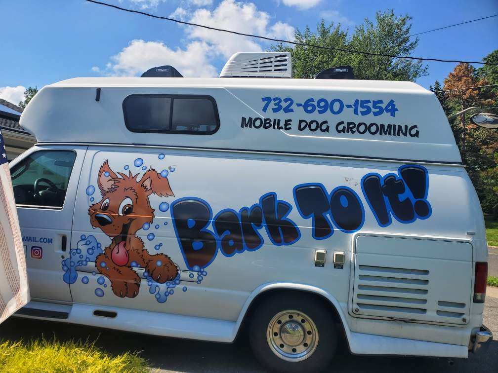 Pride mobile pet store grooming